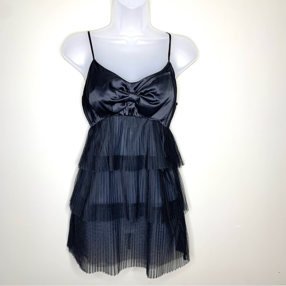 Victoria’s Secret Black Babydoll Empire Waist Sheer Pleated Chiffon Skirt NWOT